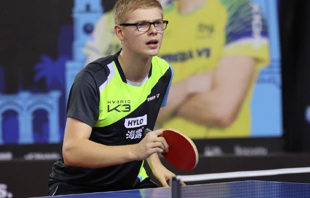 母哥首秀1 母哥首秀1