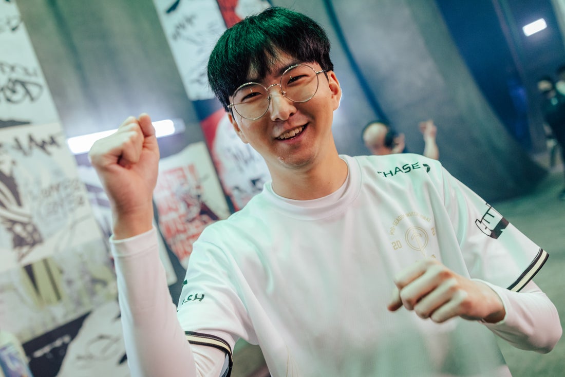 尤其在比赛 尤其在比赛