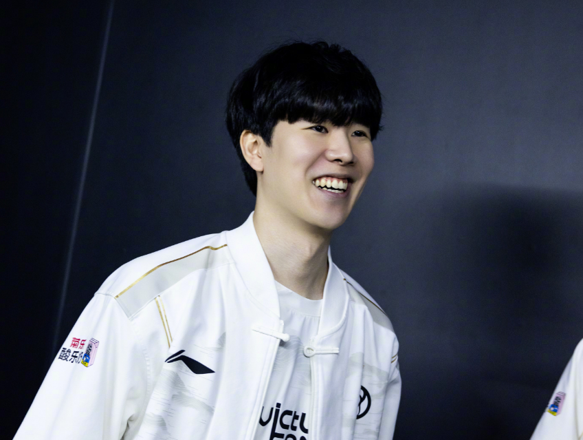 塔般全面且 塔般全面且