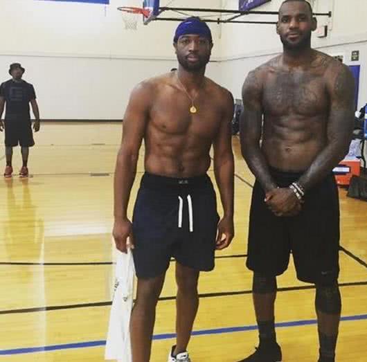 居之地提供 居之地提供